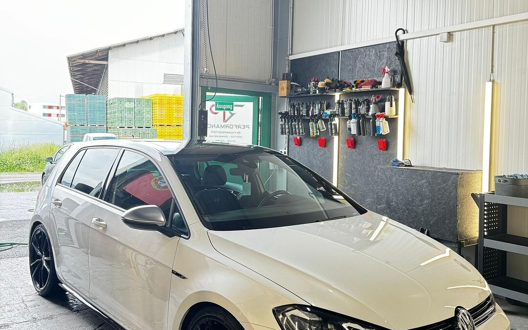 VW Golf 7.5R